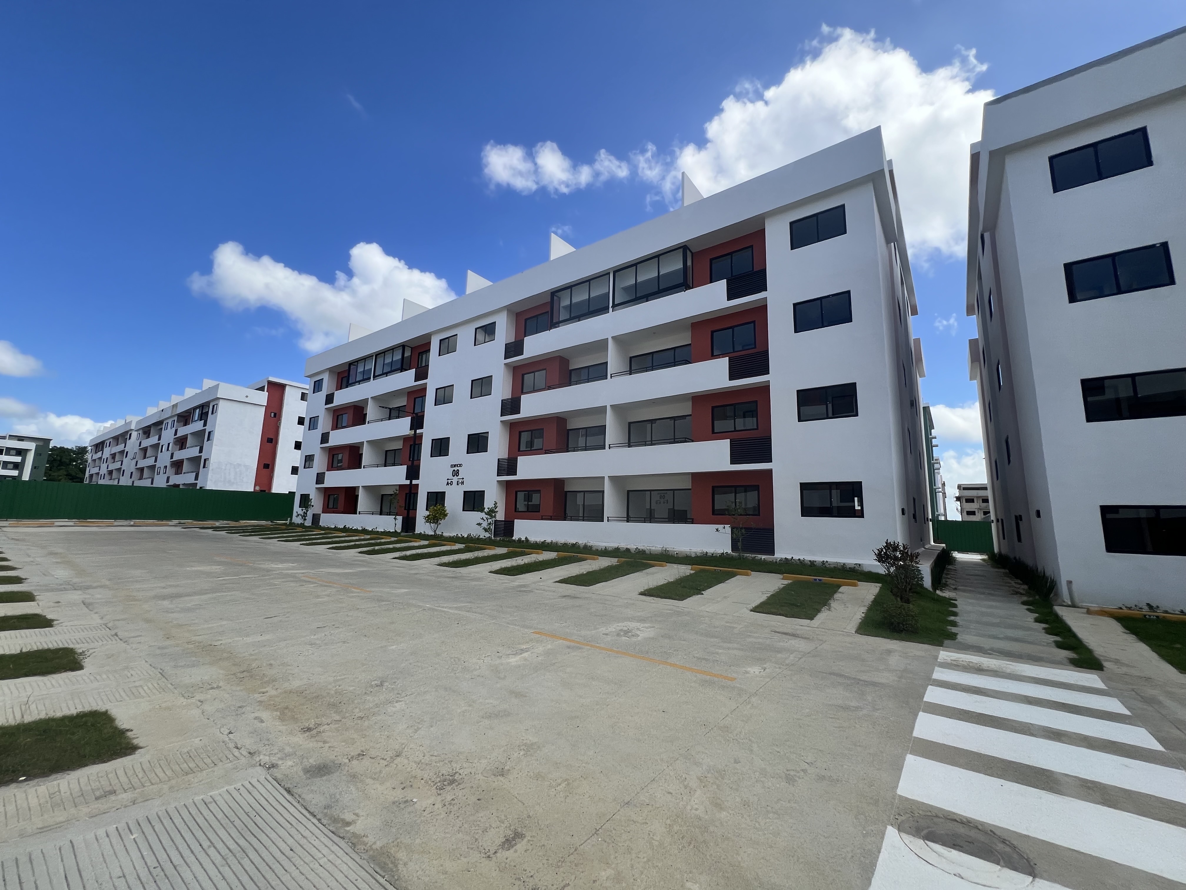 apartamentos - ventas de apartamentos nuevos en la charles de Gaulle Santo Domingo este  2