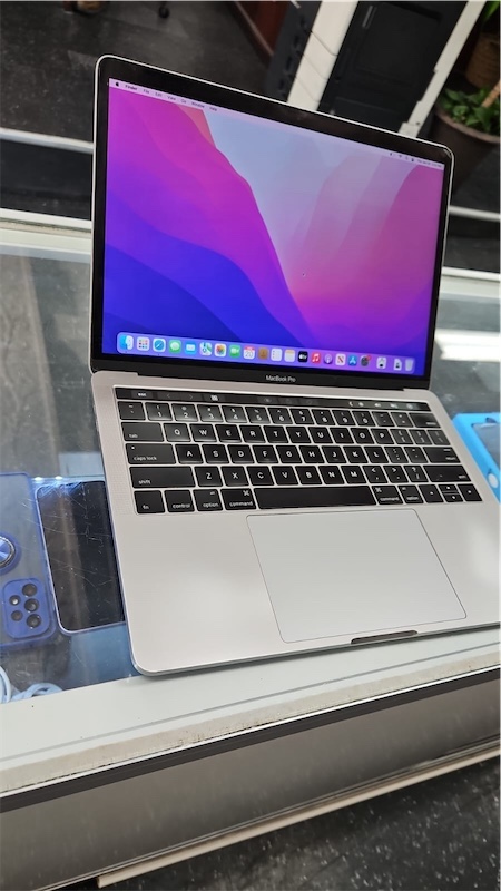 computadoras y laptops - macbook pro 2017 512GB 16GB i7  4