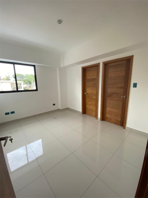 apartamentos - Alquiler de apartamento en el Distrito nacional el renacimiento Santo Domingo 4