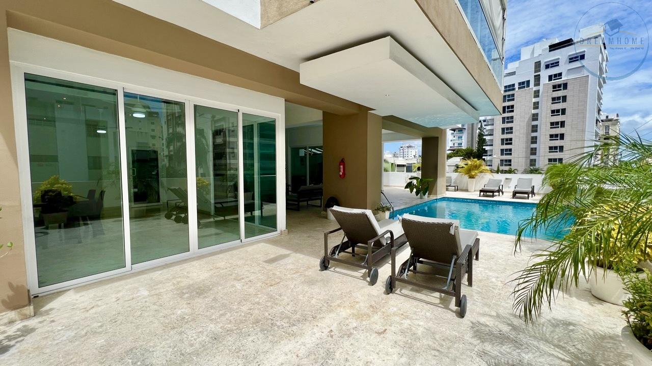 apartamentos - Apartamento de Lujo en Naco: 2do Piso con Terraza Privada y Áreas Sociales 3316 6