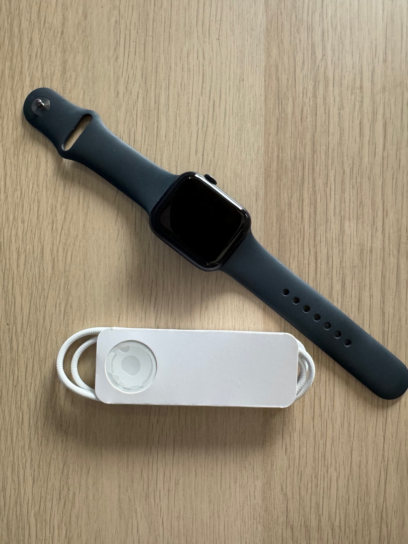 otros electronicos - Apple Watch Series 8 45mm Midnight Impecable Condiciones, RD$ 16,800 NEG