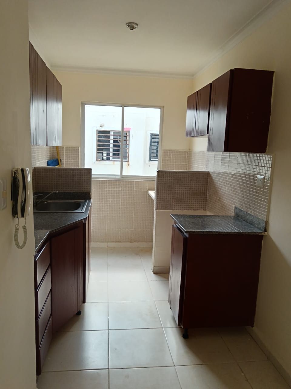 apartamentos - Amplio  apartamento en venta con seguridad 24 hora en  San Isidro Labrador 2