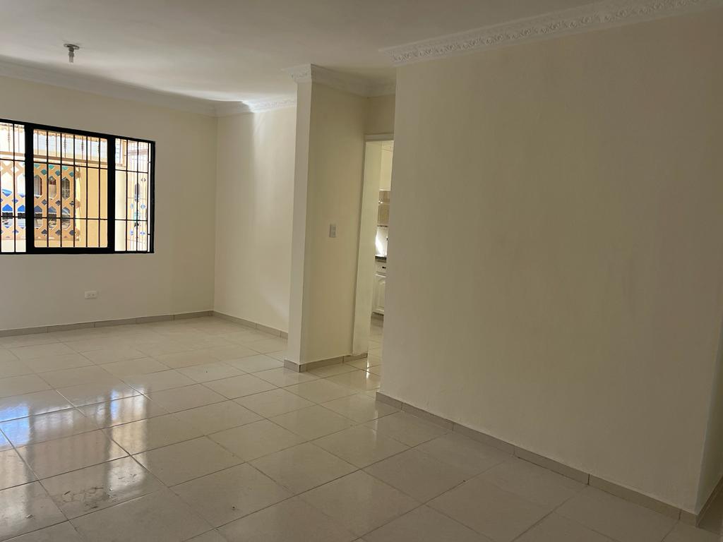 casas - Vendo Casa de 200m2 en El Residencial Mella  5