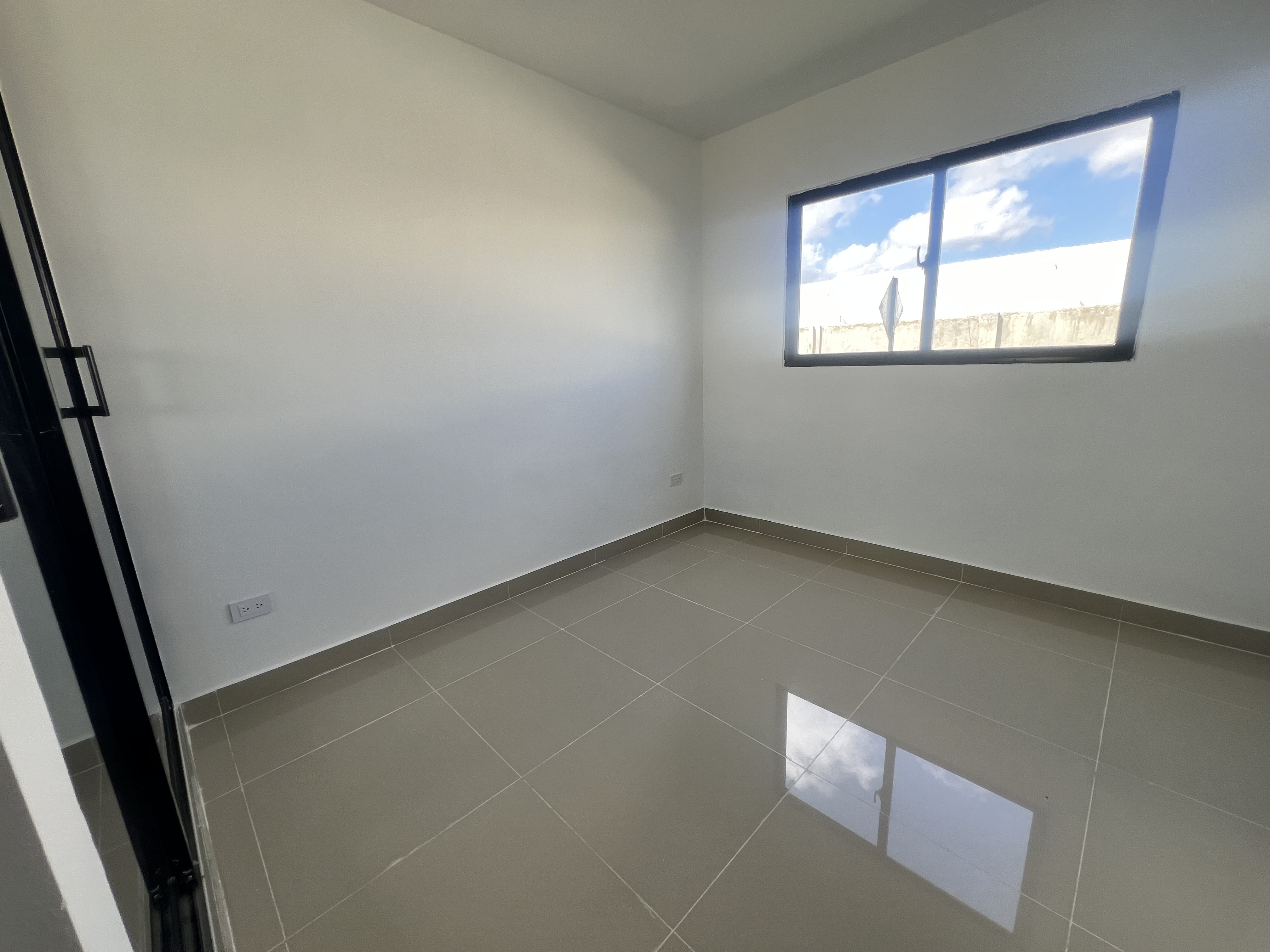 apartamentos - ventas de apartamentos nuevos en la charles de Gaulle Santo Domingo este  3