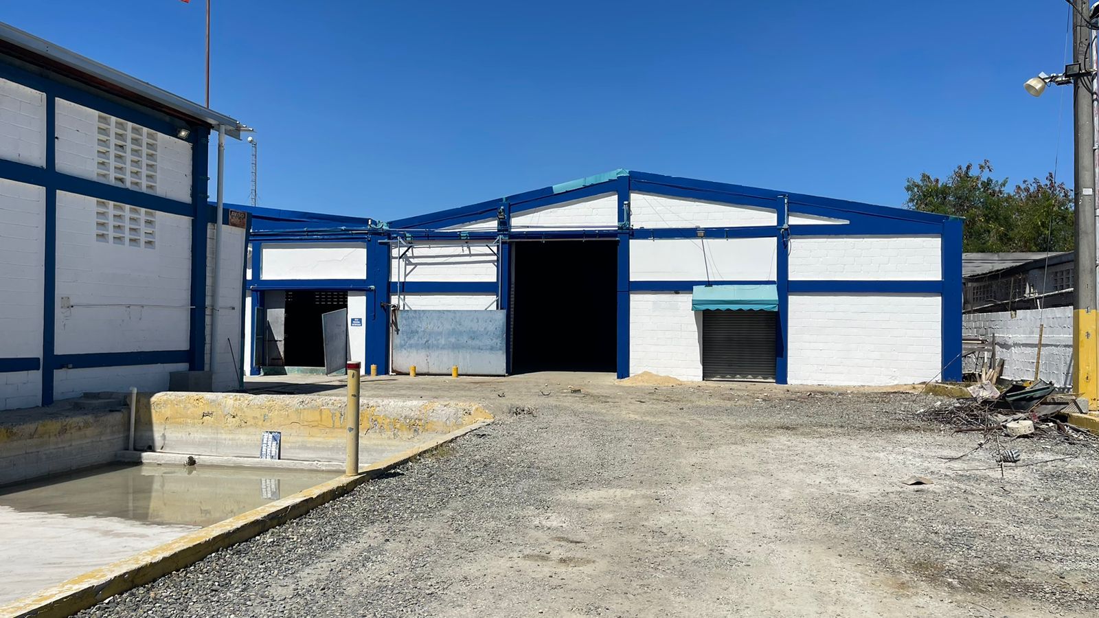 oficinas y locales comerciales - Alquilo NAVE Industrial próximo Av México ju