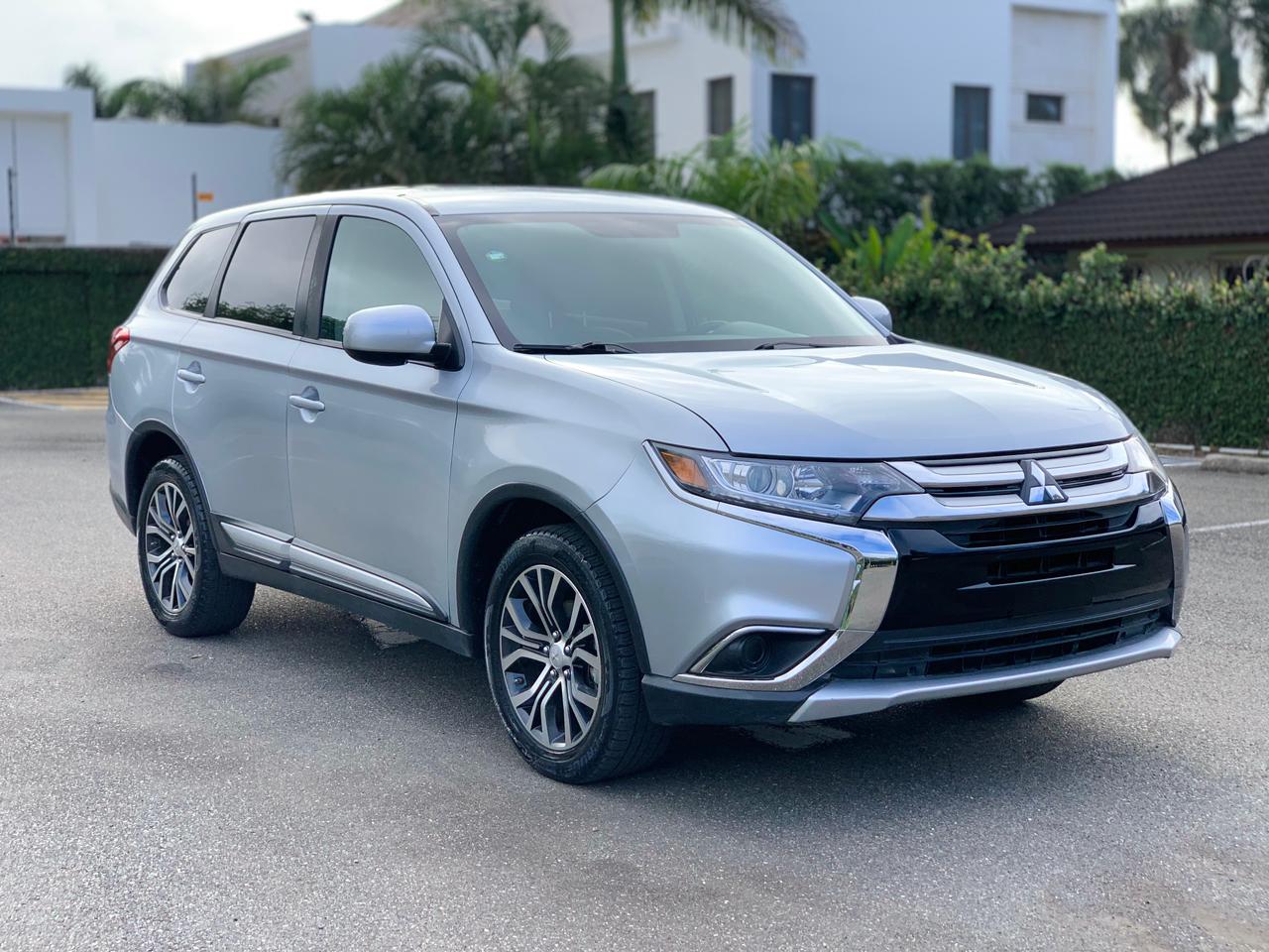 jeepetas y camionetas - mitsubishi outlander 2017 3