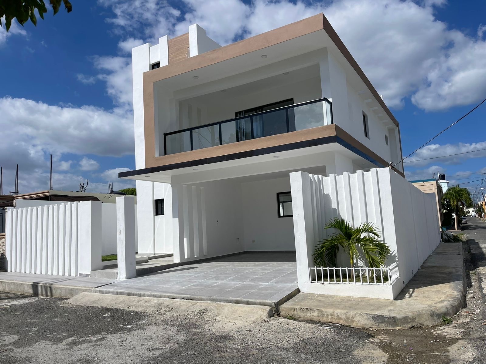 casas - venta de casa en la autopista de san Isidro brisa oriental Santo Domingo este  4