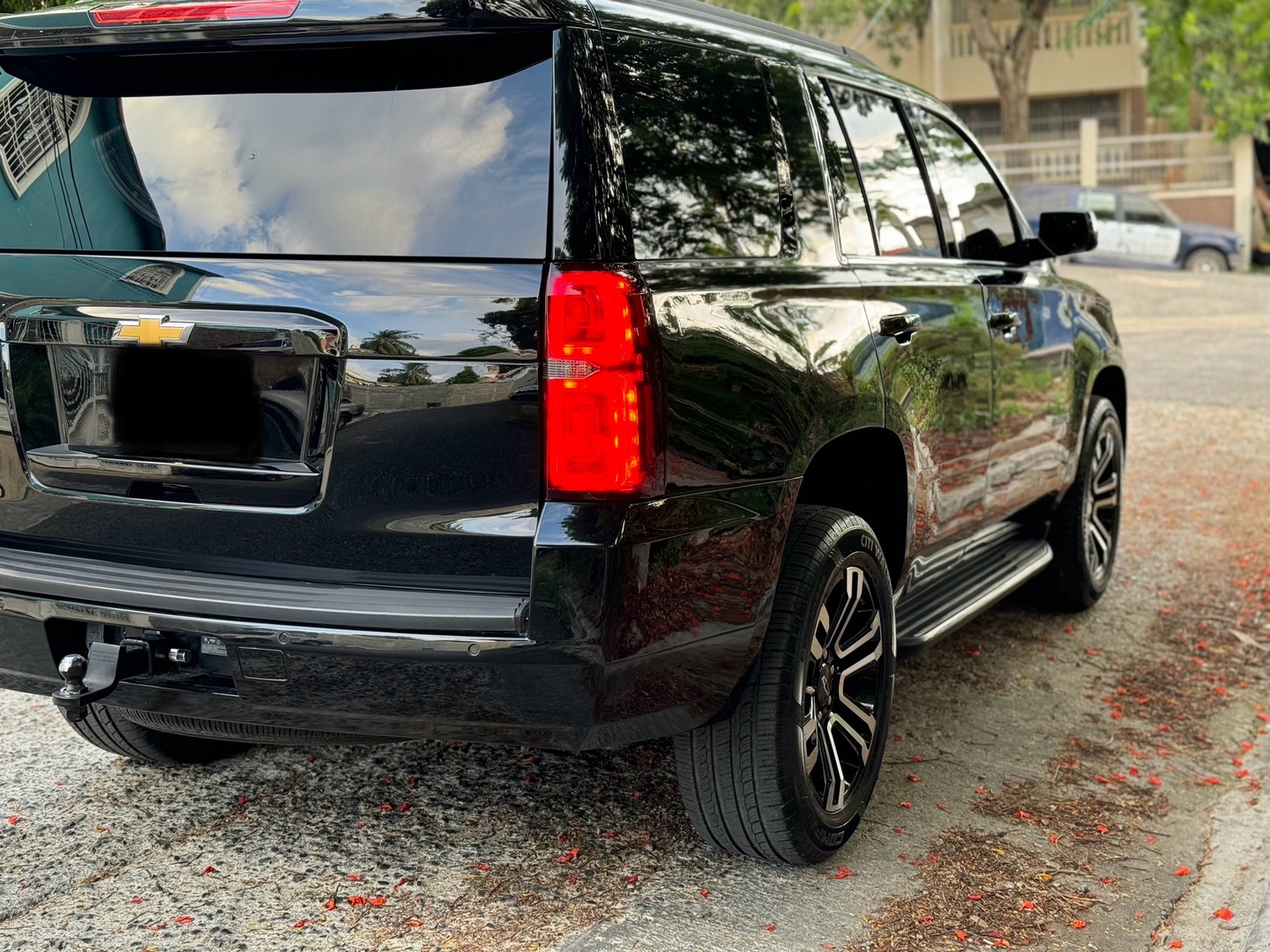 jeepetas y camionetas - Chevrolet tahoe LT 4X2 3 Filas 2020 2