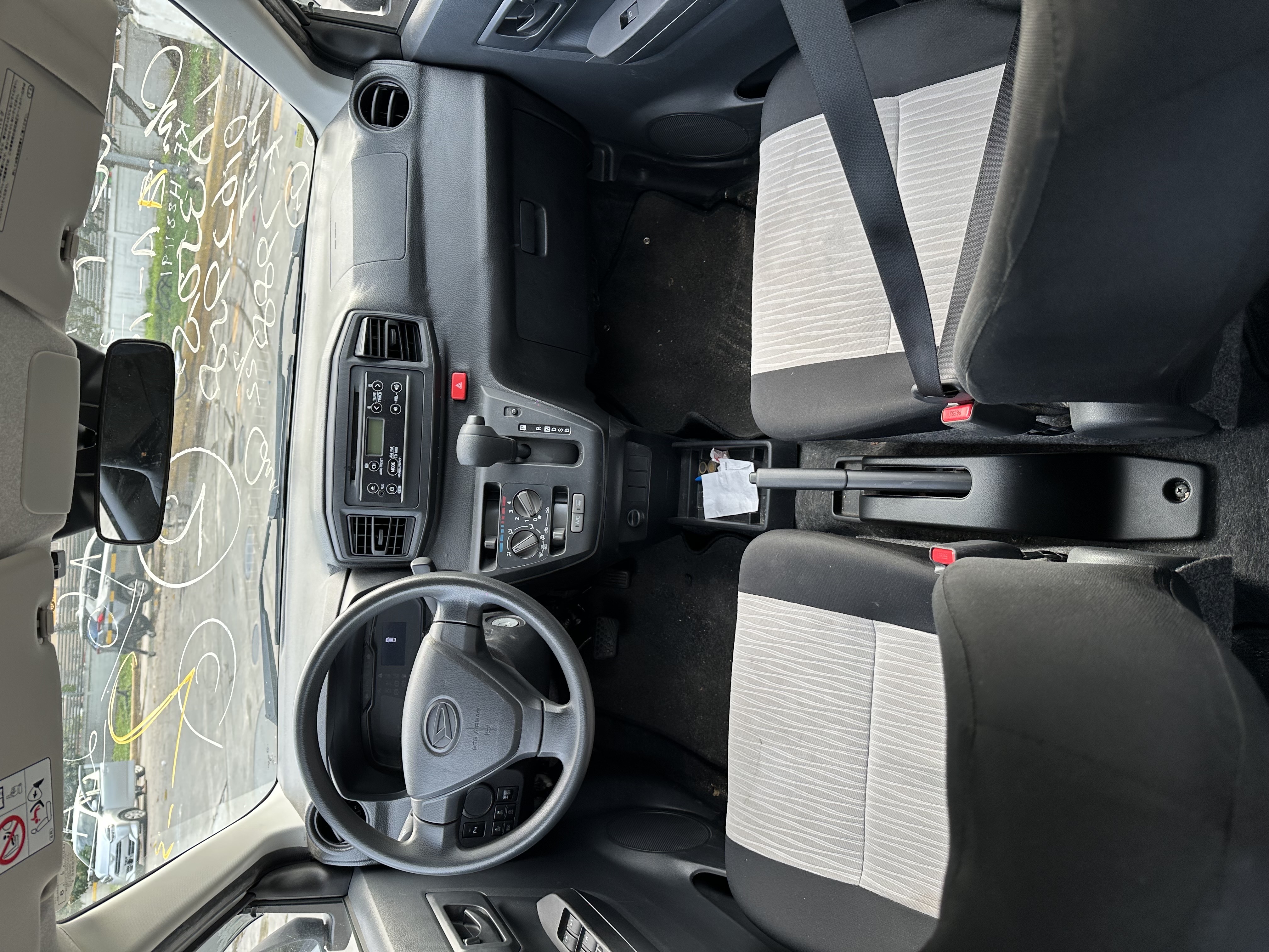 carros - DAIHATSU MIRA GRIS 2020 9