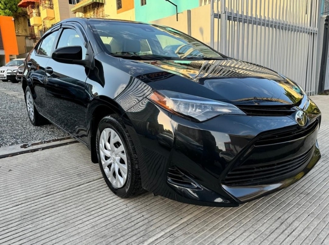 carros - 2018 Toyota Corolla LE 