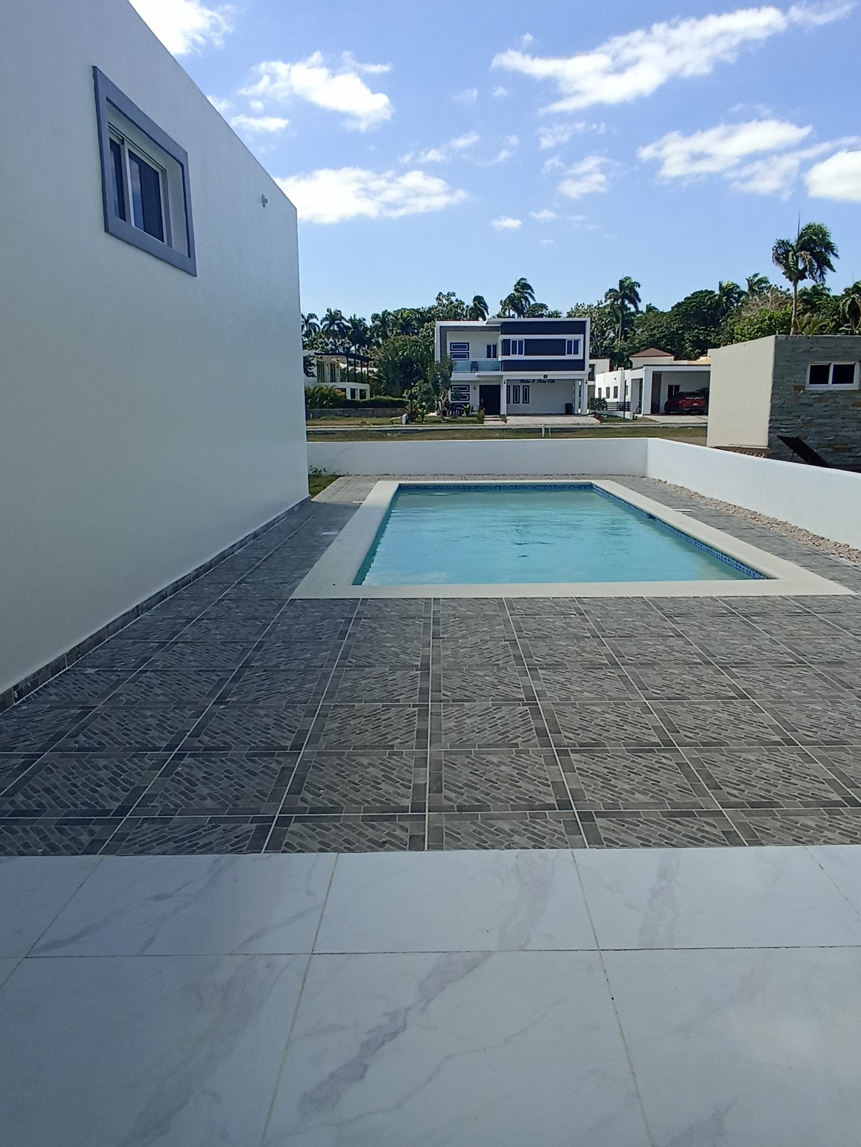 casas - Moderna casa en un residencial privado próximo a playa dorada nueva 2