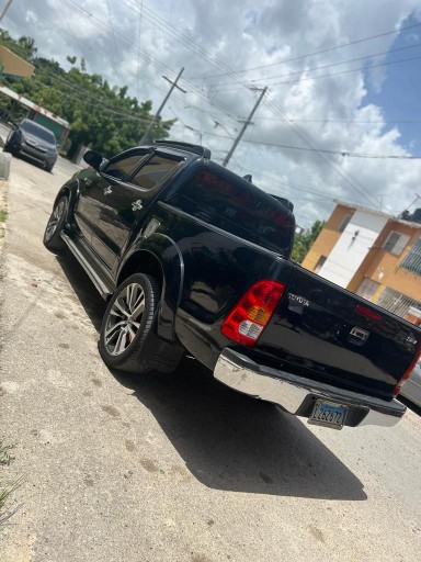 jeepetas y camionetas - Toyota Hilux 2009  full nitida