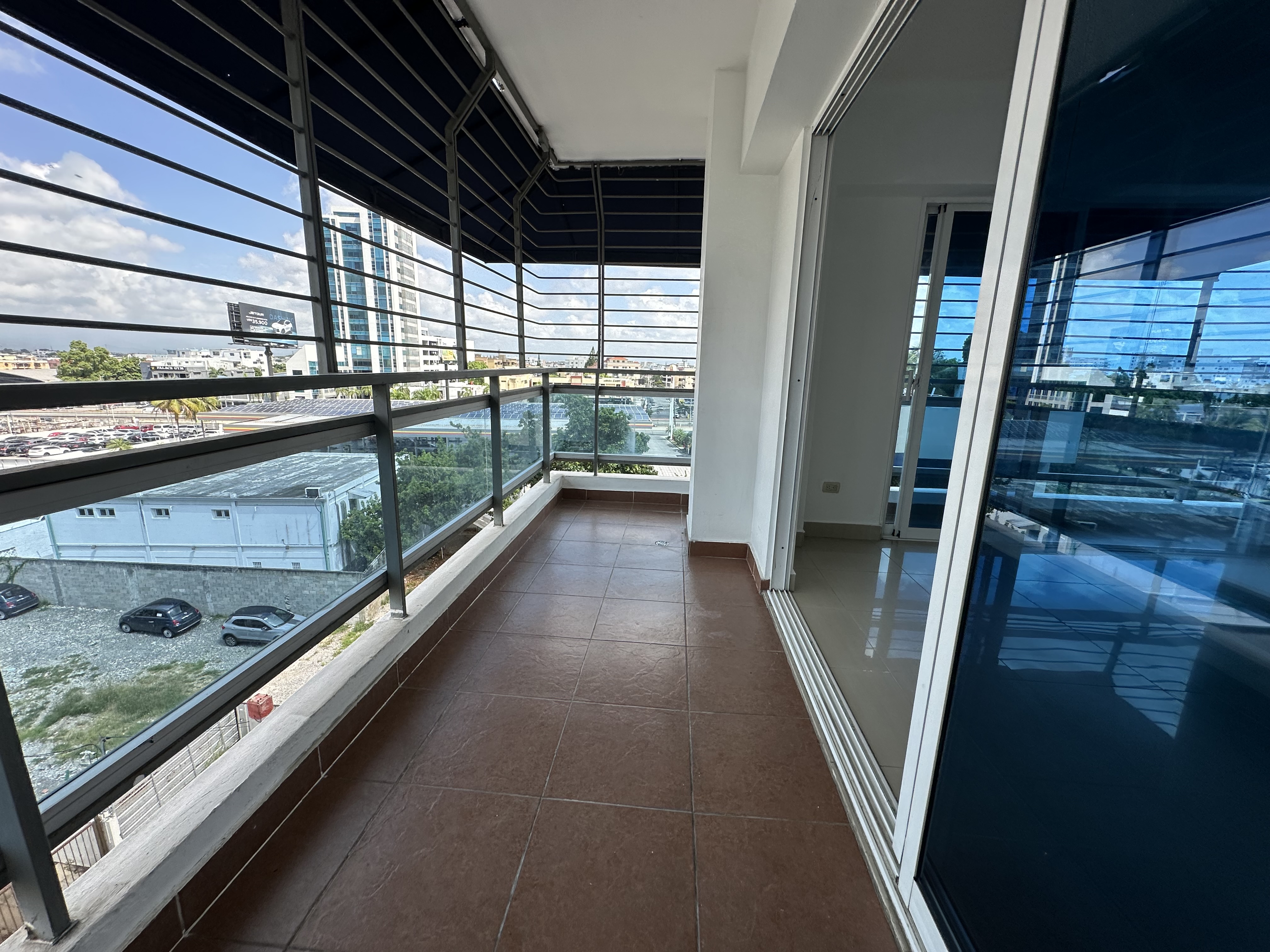 apartamentos - Vendo o alquilo piso 5 mirador norte tres hab dos  7