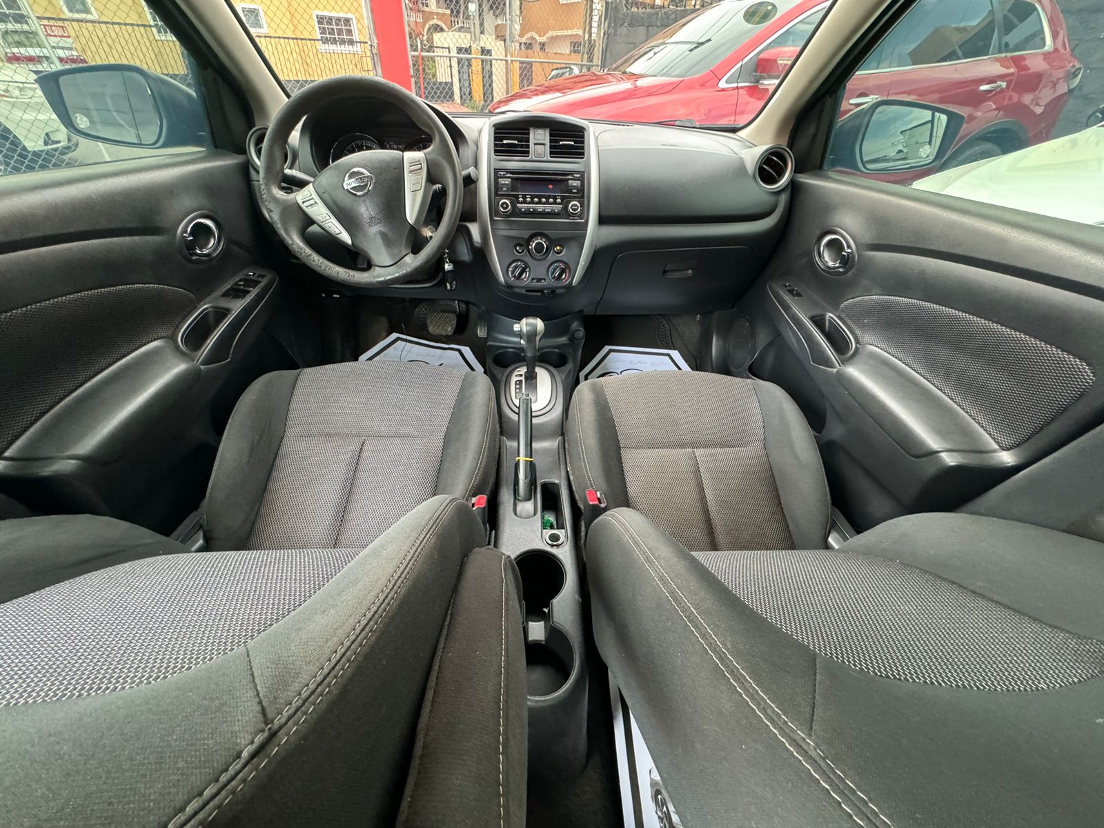 carros - Nissan Versa SV 2017 7