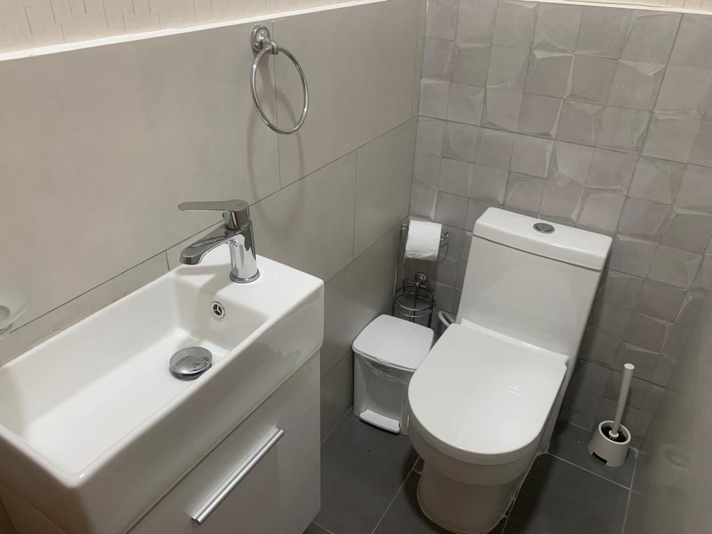 apartamentos - Apartamento amueblado, con baño social, aire acondicionado, ascensor, Gym y mas  3