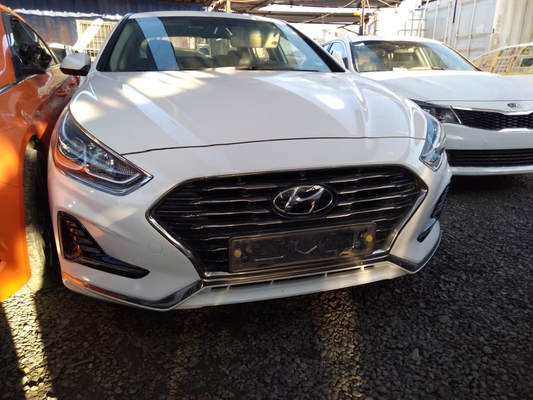 carros - HYUNDAI SONATA 2018 BLANCO 0