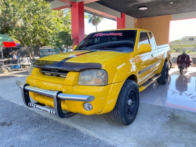 jeepetas y camionetas - Nissan Frontier 4x4 2002 cabina y media 