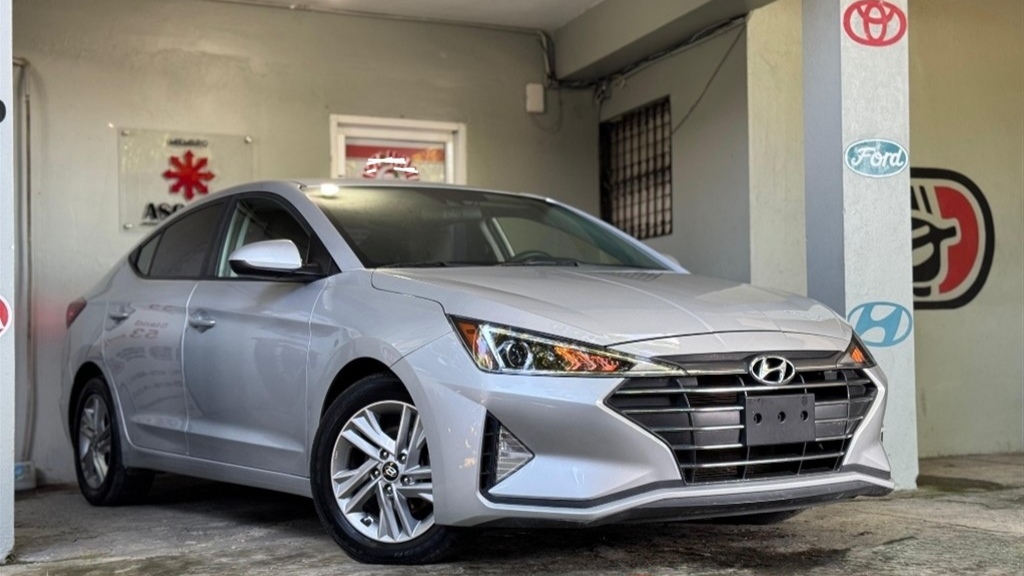 carros - 2020 Hyundai Elantra SEL 75 Millas