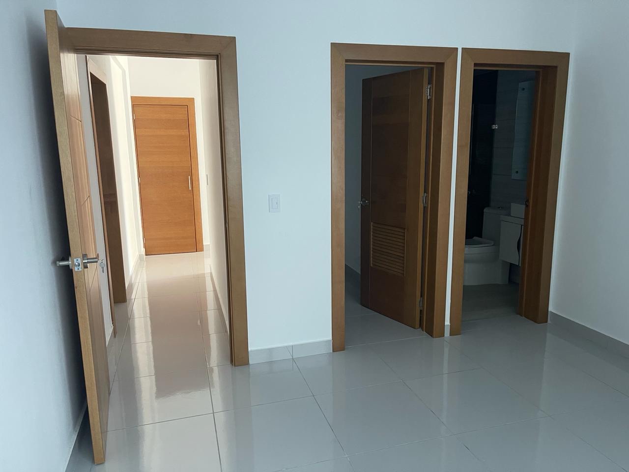 apartamentos - Vendo apartamento 
Naco📍 nuevo a estrenar! 5to piso. Ligeramente negociable  5