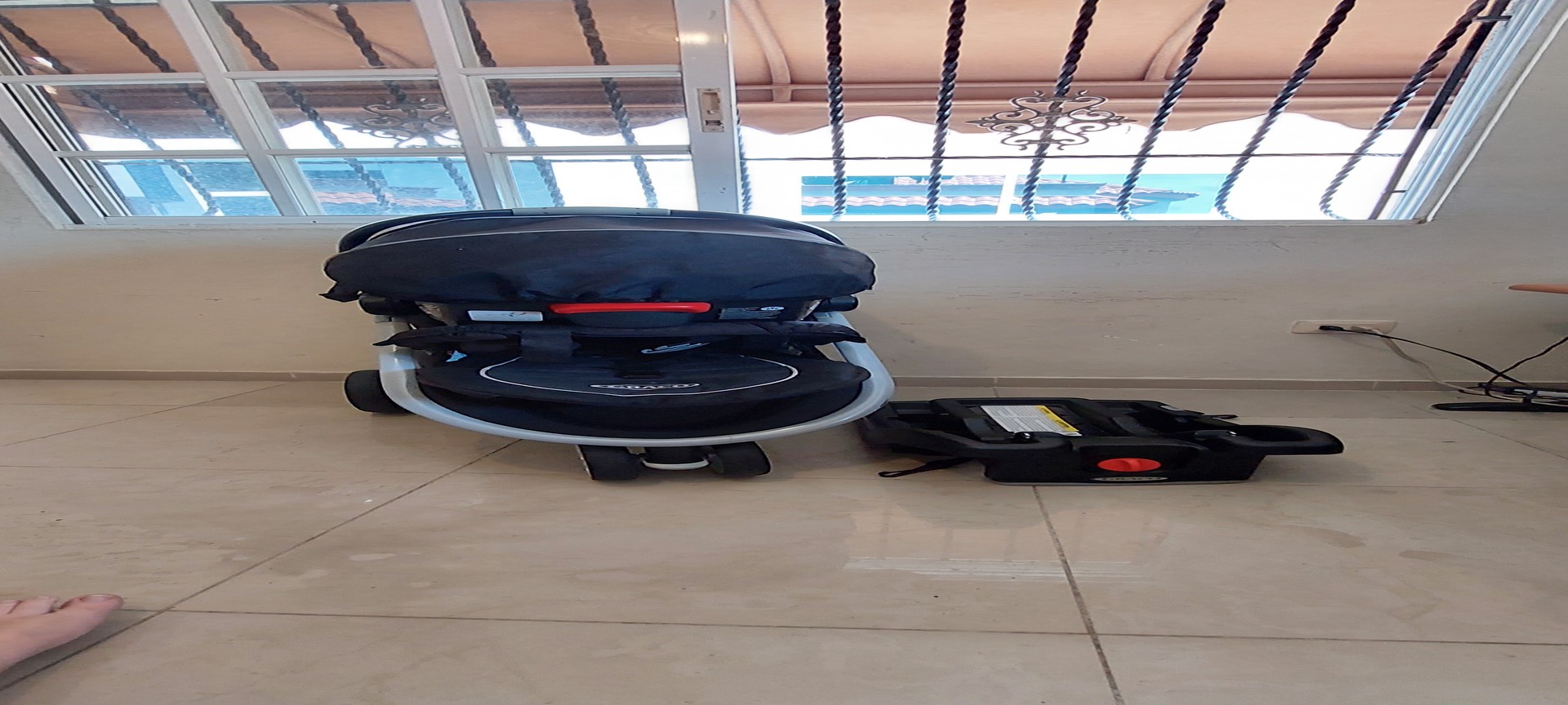 coches y sillas - Coche y cargador de bebe GRACO $14,000.00SNUGRIDE CliCK CONNECT 35 3