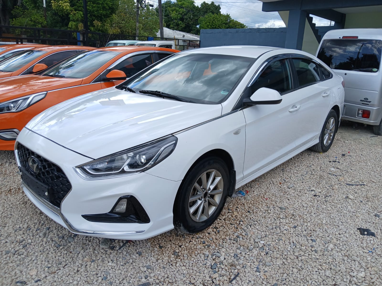 carros - VENDO HYUNDAI NEW RISE 2019 FINANCIAMIENTO DISPONI 1