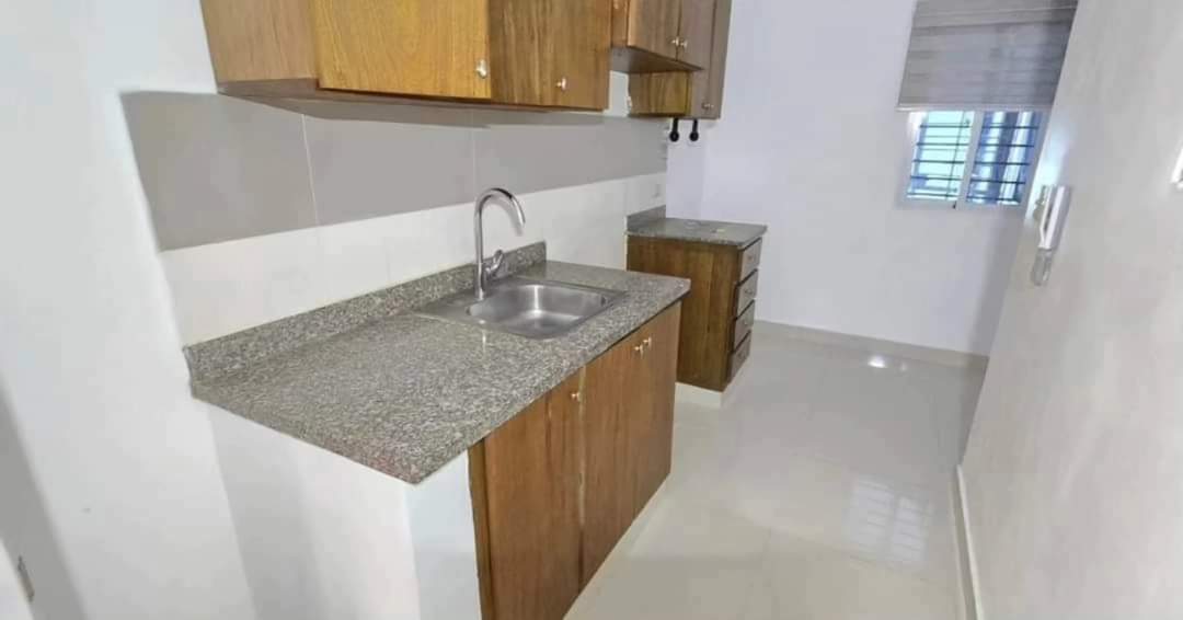 apartamentos - rento 1er piso don pedro residencial Milán incluye 2 aire acondicionado y agua  6