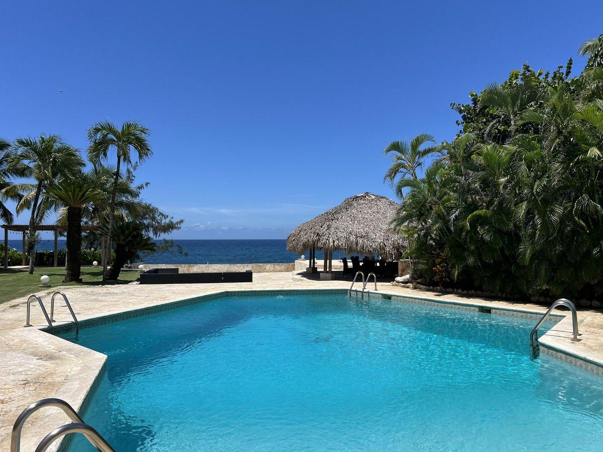 casas - Vendo casa frente al mar en Santo Domingo