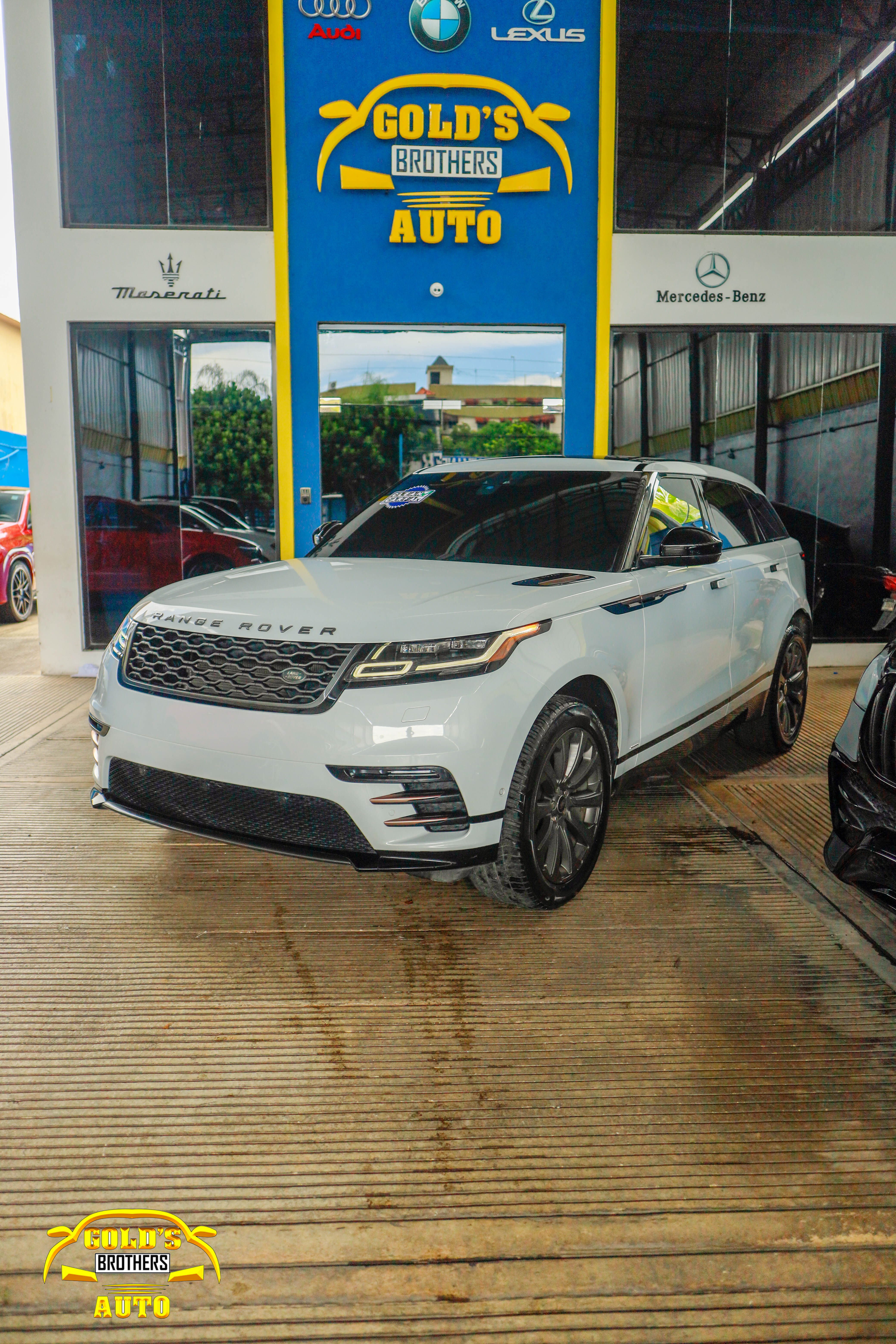 jeepetas y camionetas - Land Rover Range Rover Velar R-Dynamic 2018 Clean 2