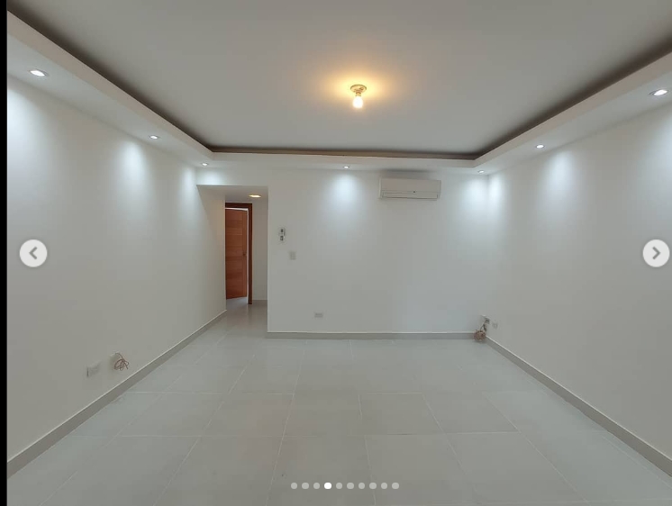 apartamentos - Apartamento vacío en Evaristo Morales  1