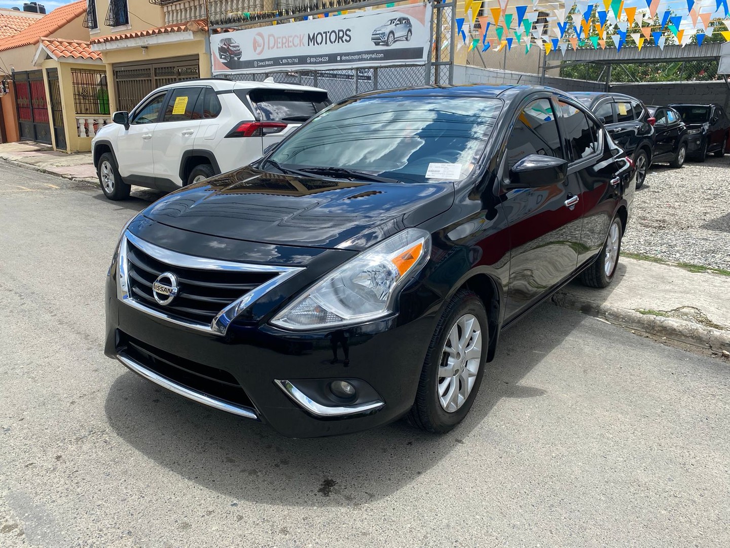 carros - NISSAN VERSA SV 2017  0