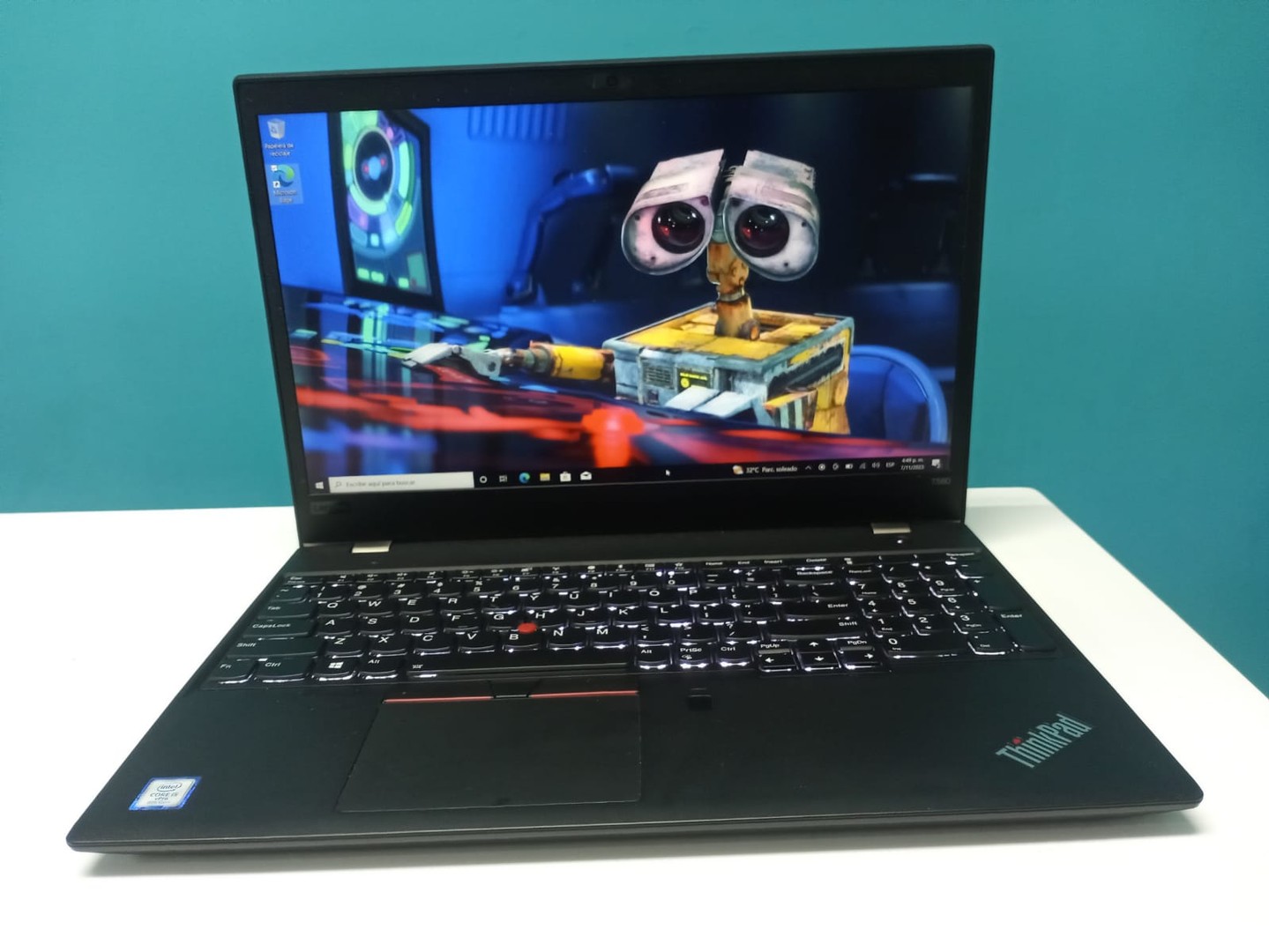 computadoras y laptops - Laptop, Lenovo ThinkPad T580 (touch) / 8th Gen, Intel Core i5 / 8GB DDR4 / 128GB 1