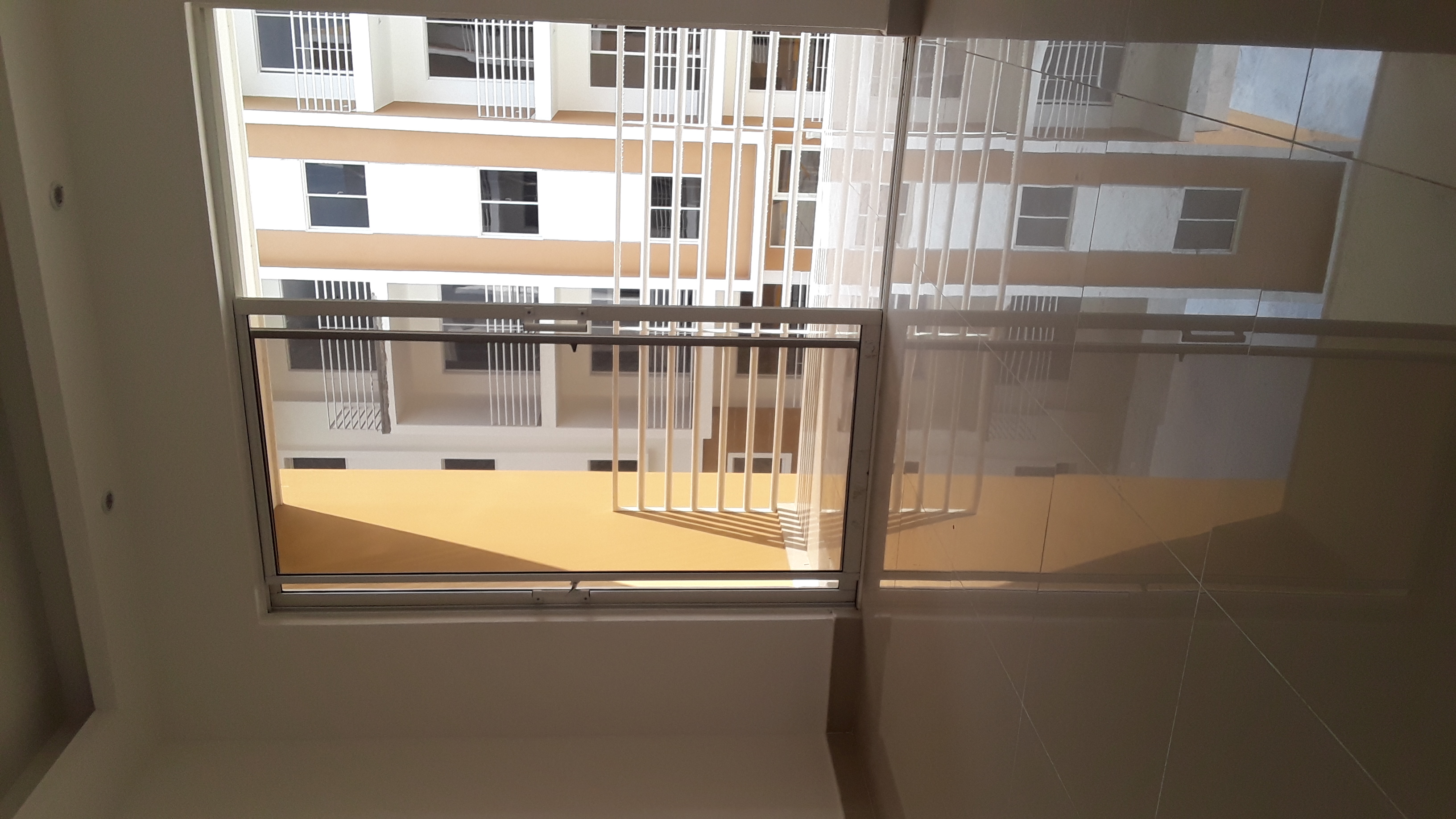 apartamentos - Renta en la mejor ubicacion prox a la avenda 3 Hab 2 Parq  un 2do piso   0