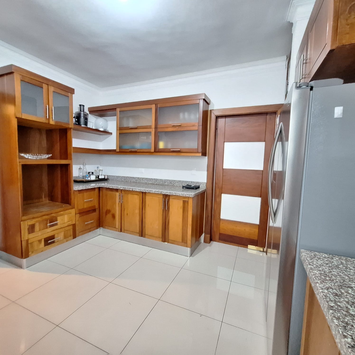 apartamentos - Vendo Bella vista norte tres hab con baño dos parq 9