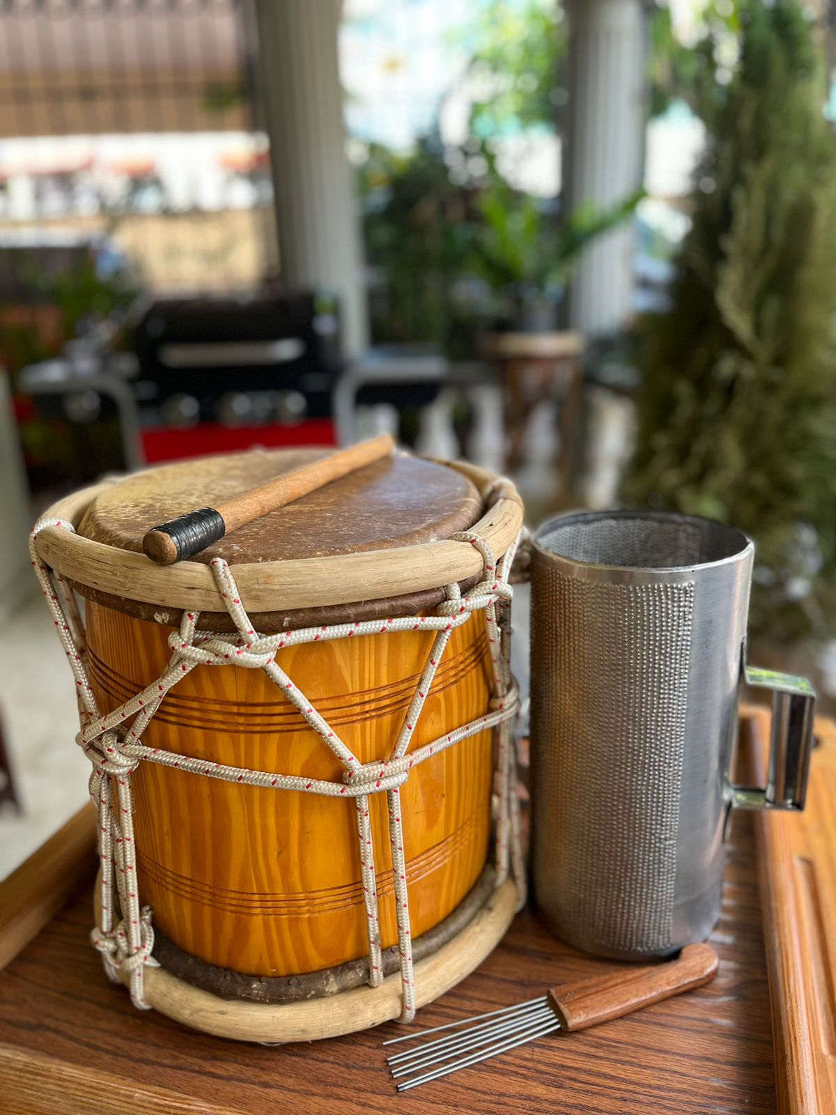 instrumentos musicales - Tambora Dominicana Tradicional y Guira