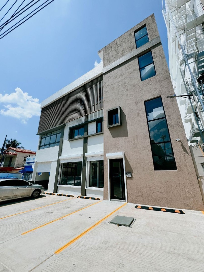 oficinas y locales comerciales - Local en Alquiler Nuevo en Gazcue de 80 metros primer piso
