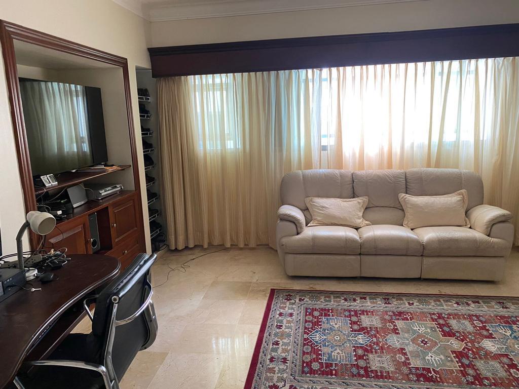 apartamentos - Excelente apartamento en Torre de Santo Domingo, próximo Av. Anacaona  8