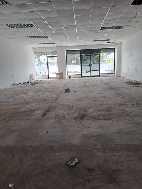 oficinas y locales comerciales - Local Primer Piso En Naco de 272 MTS 0