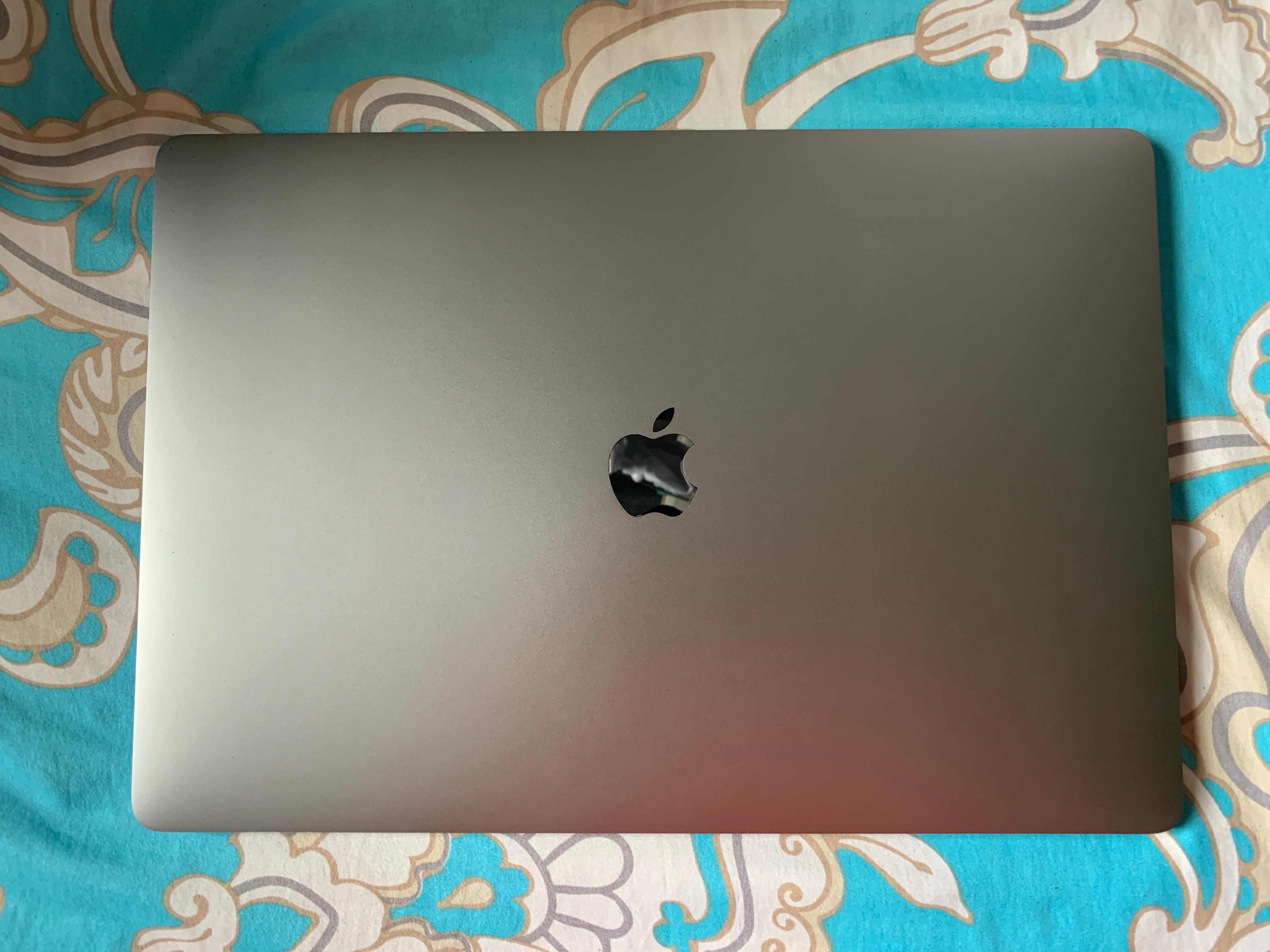 computadoras y laptops - MacBook Pro 2019 16"/i7/16GBRAM/512GB SSD