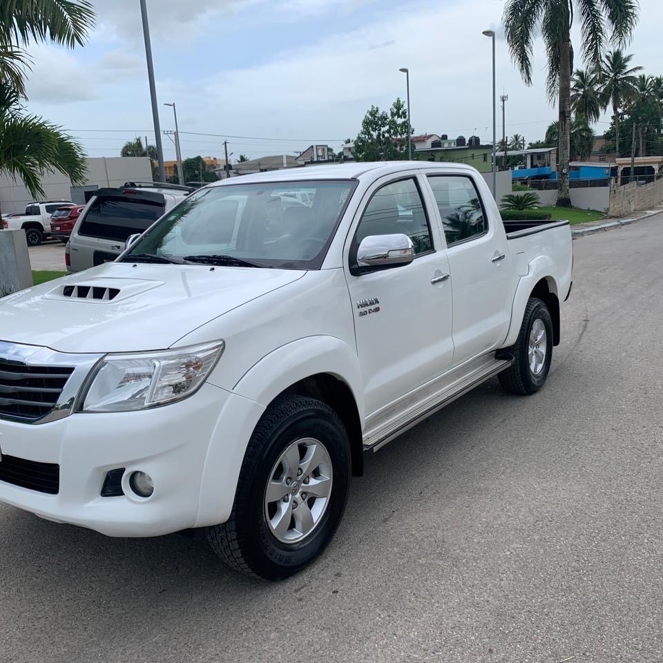 jeepetas y camionetas - Está Como Nueva, Ven Pruébala,
Lo Único que no rebajo. 
Precio final de venta. 