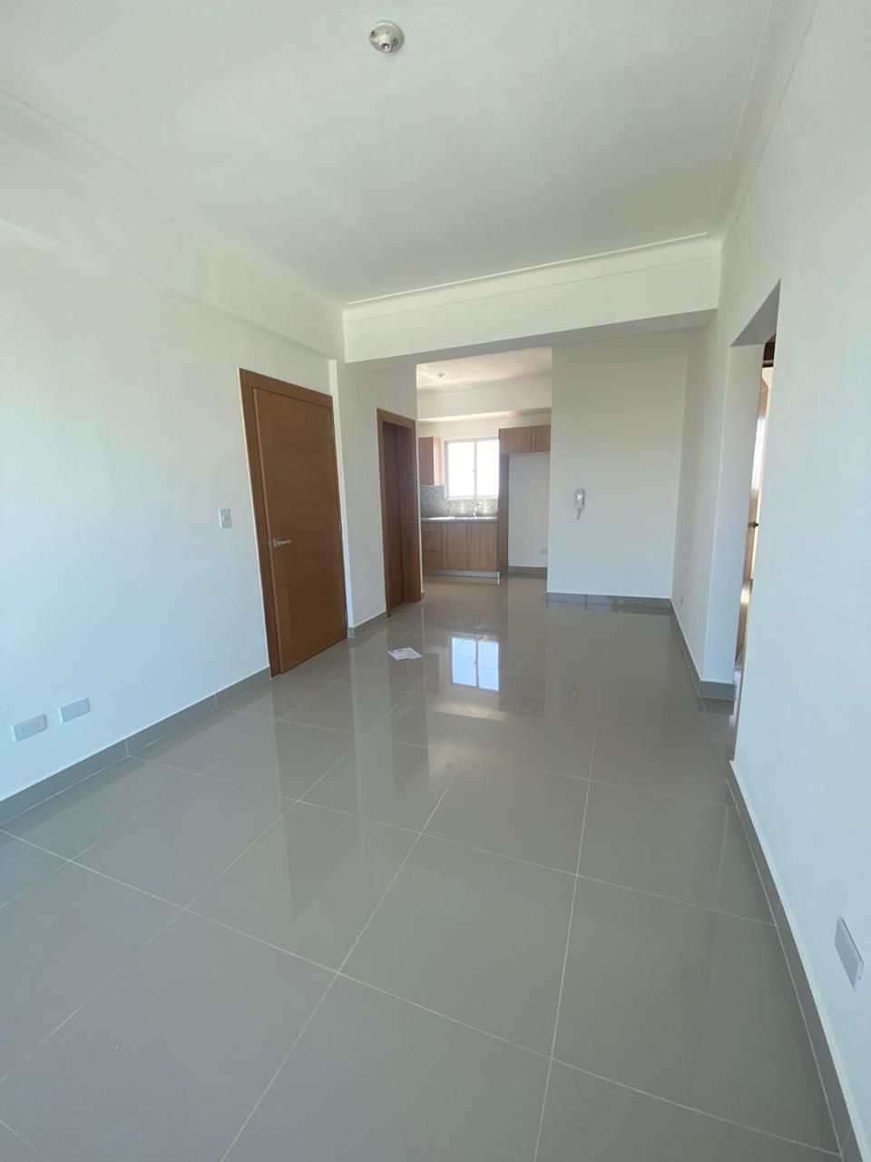 apartamentos - Vendo independencia cacique piso 5 dos hab 2.5 bañ