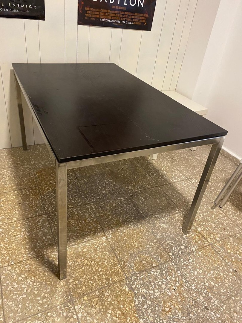 muebles y colchones - mesa de comedor cuadrada con base y vidrio de 8 comensales sin sillas 3