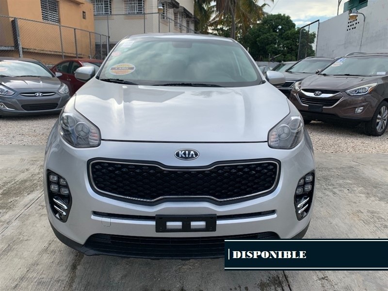 jeepetas y camionetas - Kia Sportage LX 2018, Gris Plata
