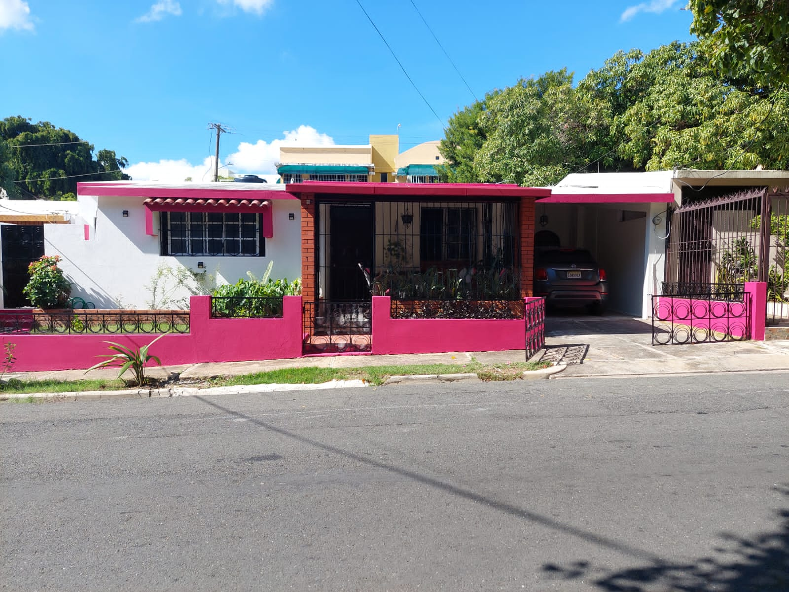 casas - Se vende casa en Km 7, Av. Independencia  