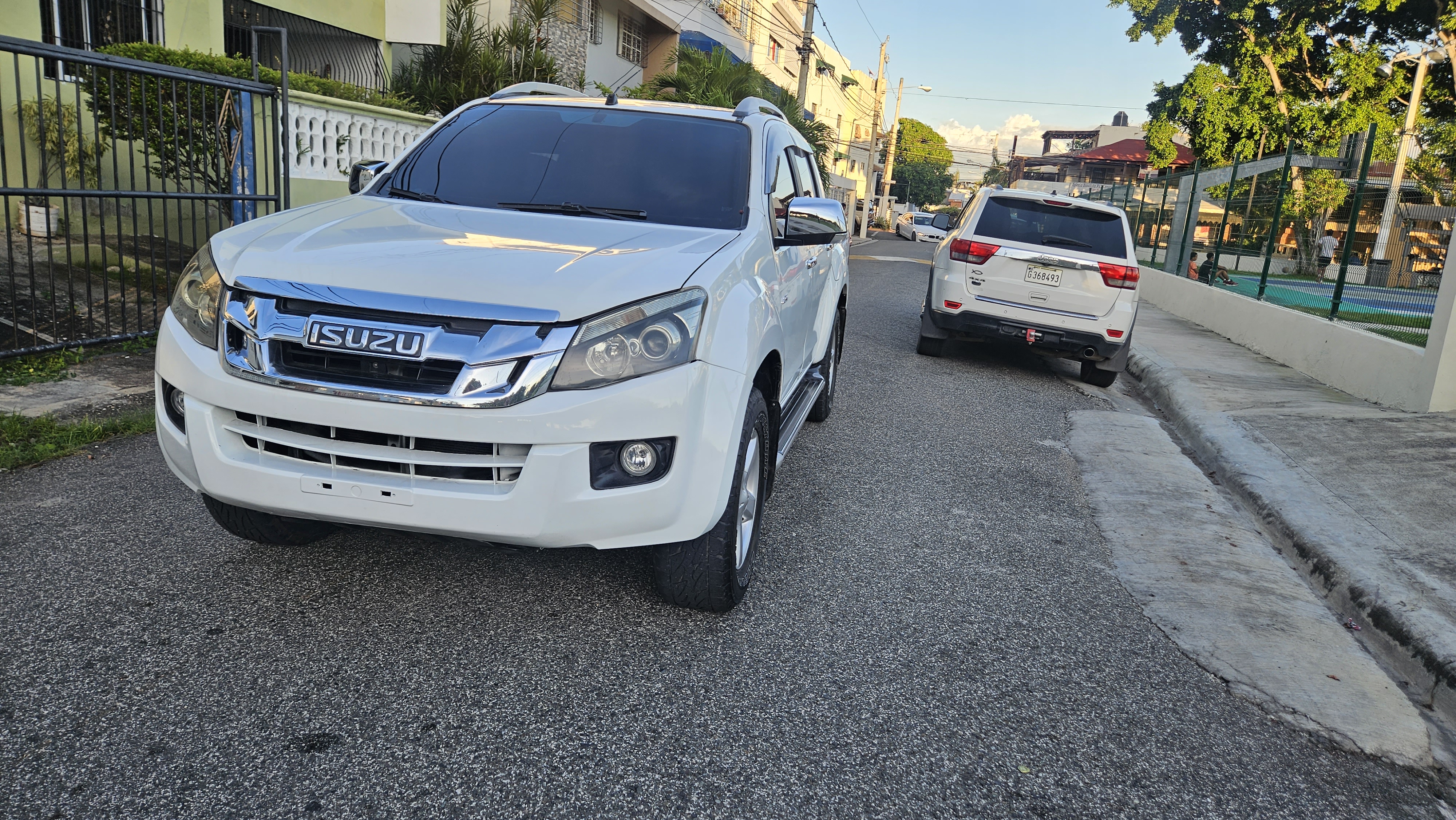 jeepetas y camionetas - Isuzu dmax full 2014 3.0 4