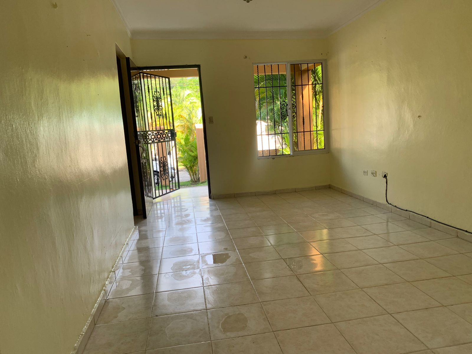 casas - 🏡 SE VENDE CASA EN RESIDENCIAL CERRADO EN PANTOJA 2