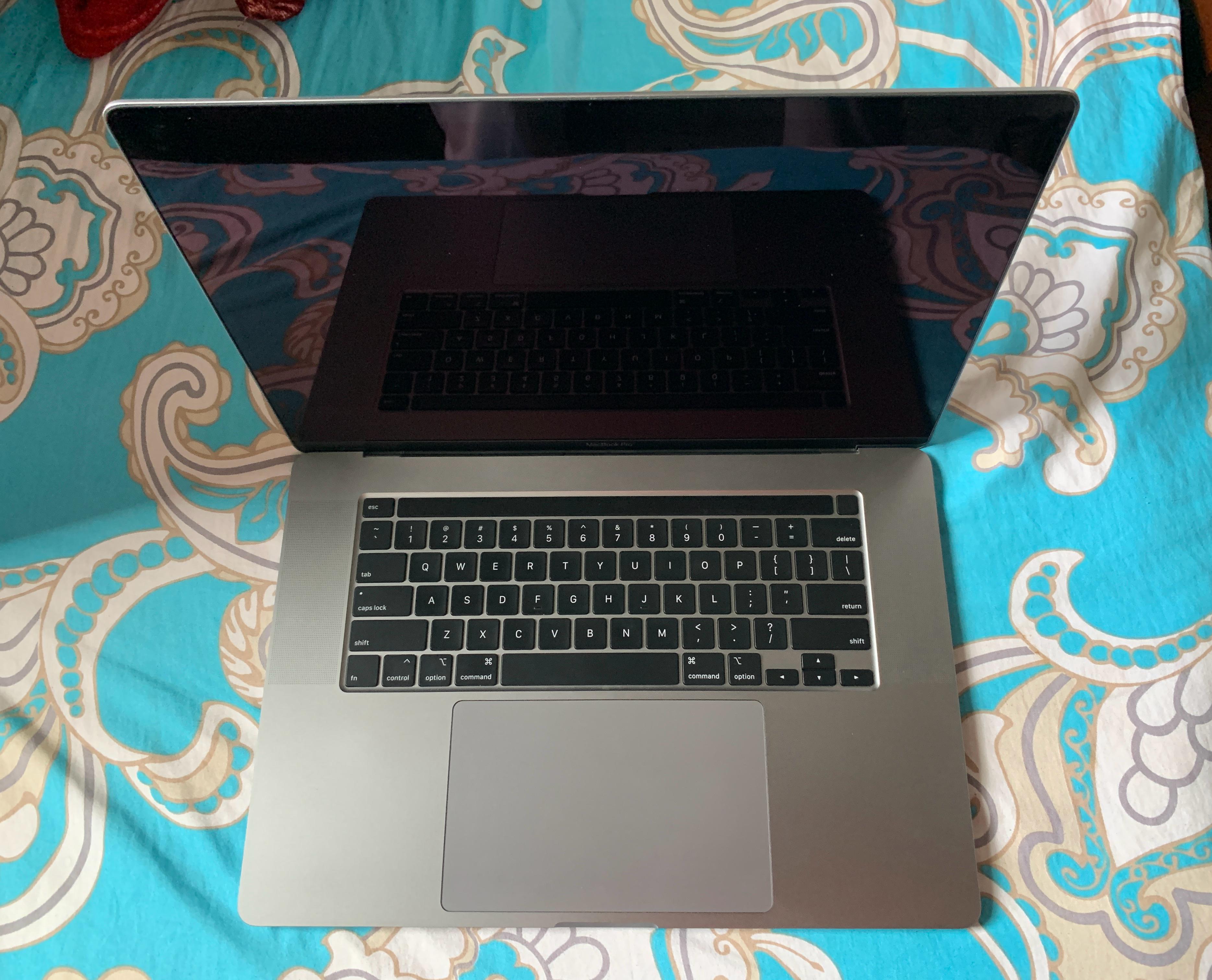 computadoras y laptops - MacBook Pro 2019 16"/i7/16GBRAM/512GB SSD 1