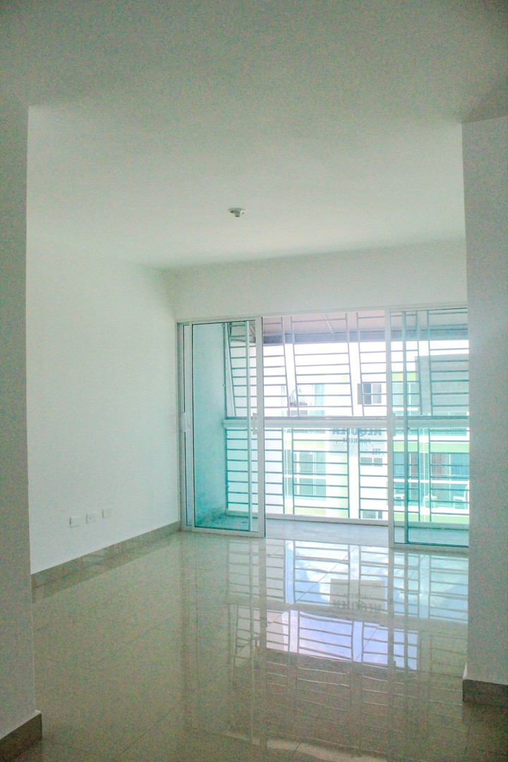 apartamentos - Descubre la comodidad y amplitud de este bello apartamento en la Jacobo Majluta. 3