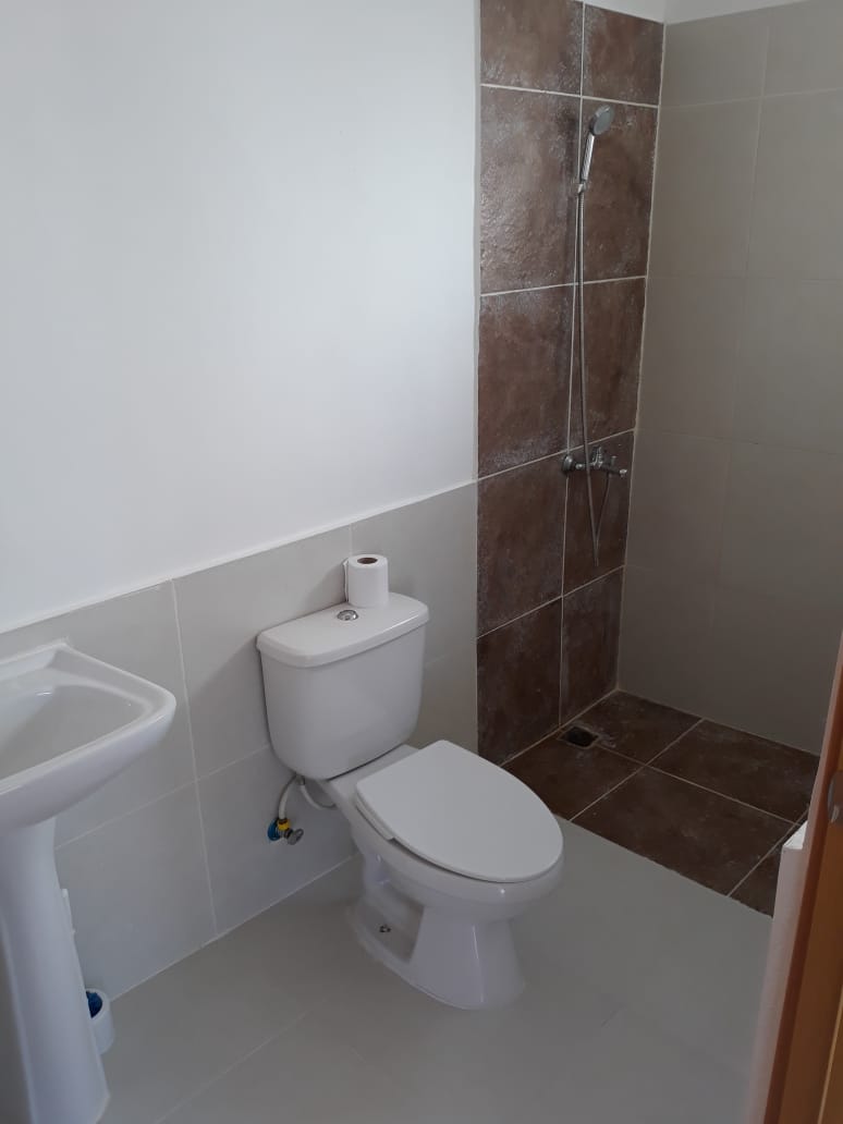 apartamentos - EN CIUDAD JUAN BOSCH, PENTHOUSE DE 3 NIVELES,  REBAJADO Y DE OPORTUNIDAD 2