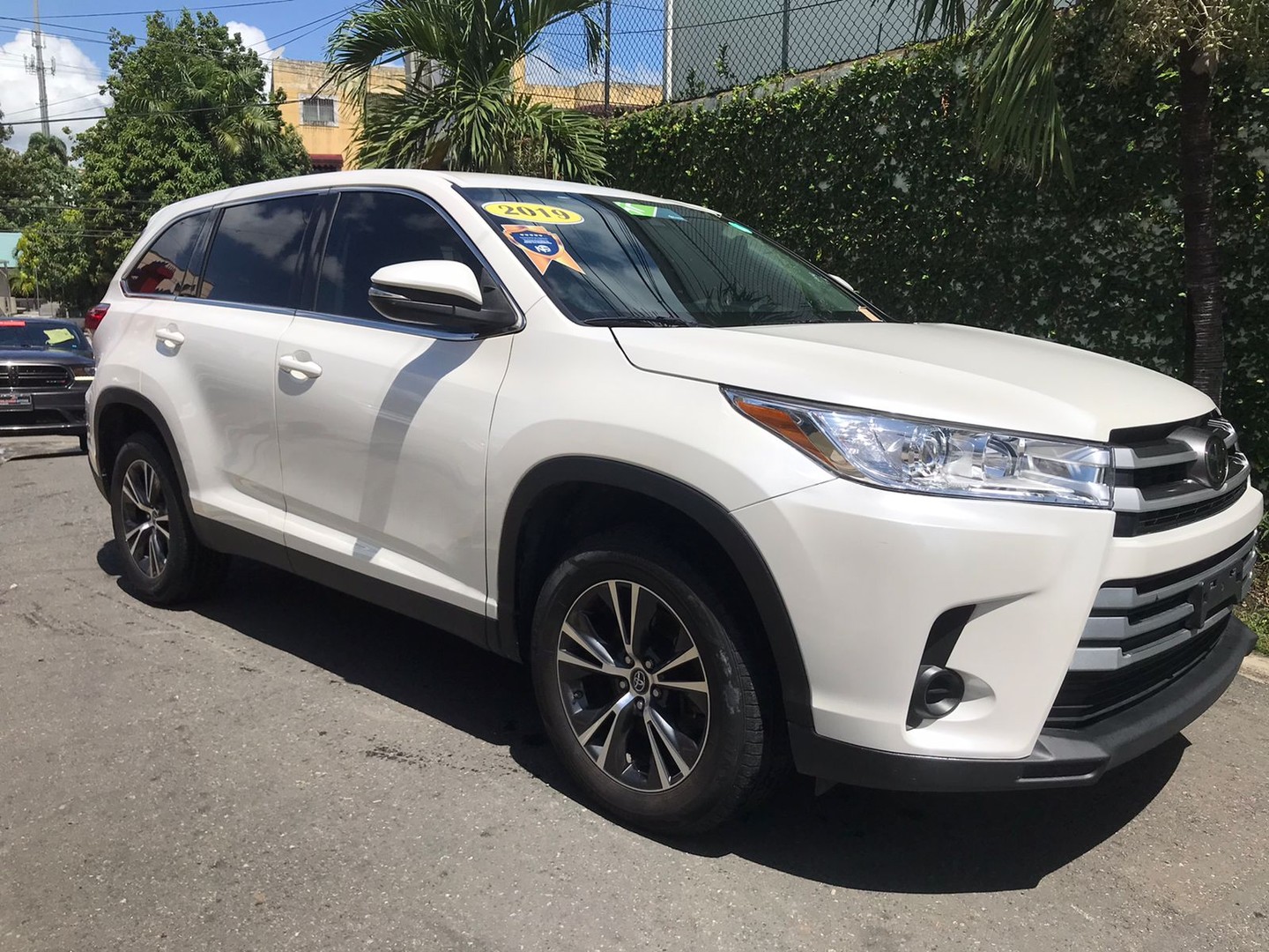 jeepetas y camionetas - TOYOTA HIGHLANDER LE 2019