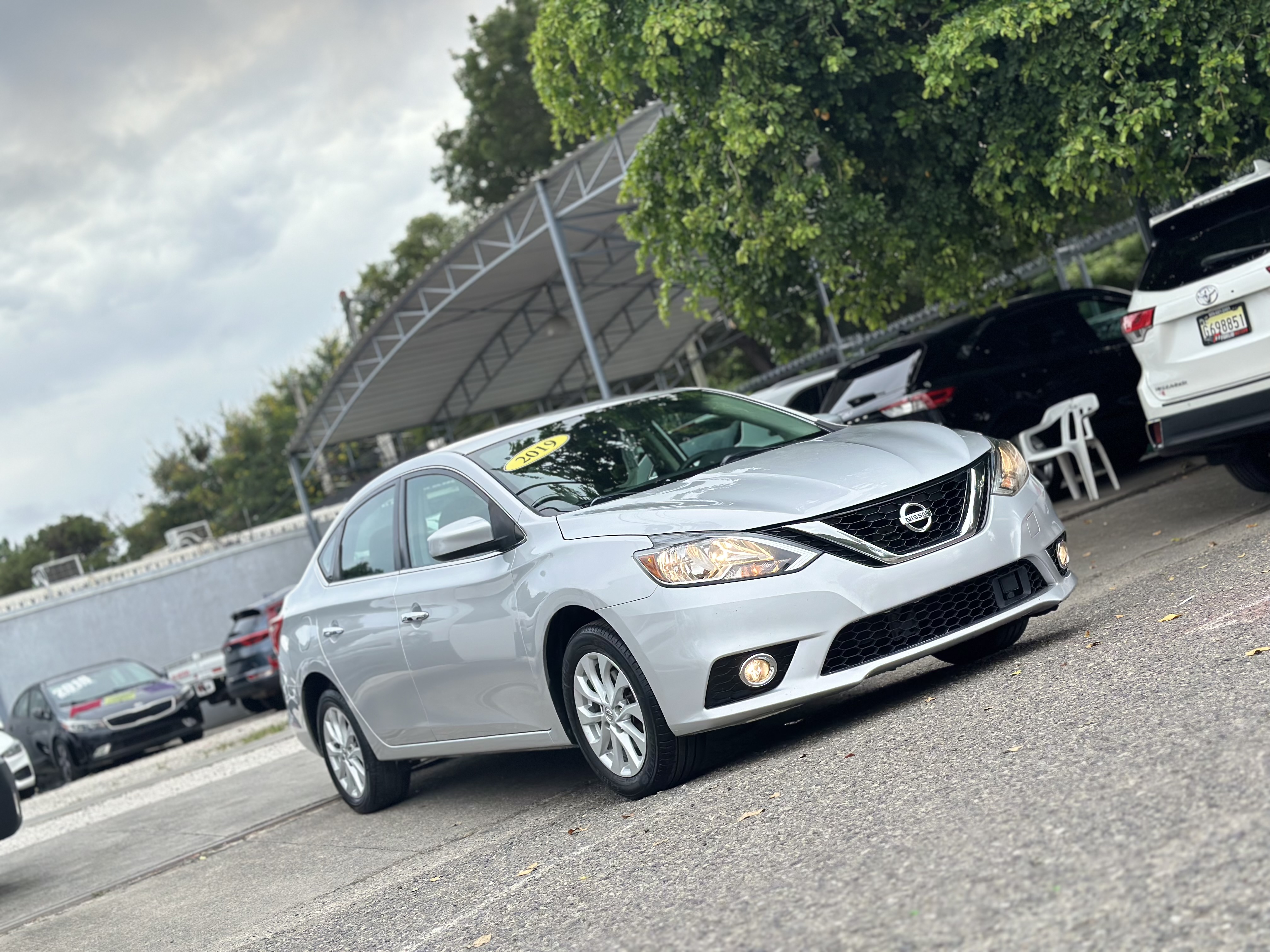 carros - 2019 Nissan Sentra SV CLEAN CARFAX 1